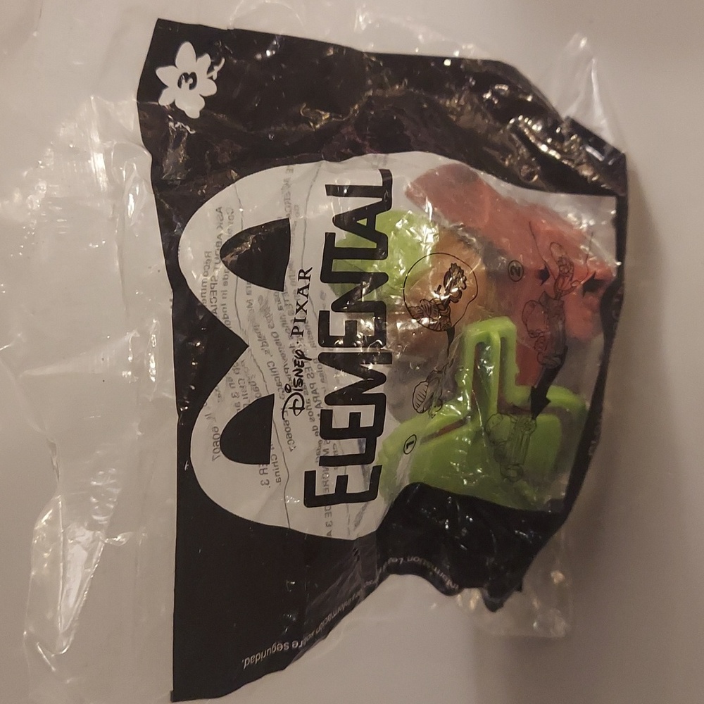 ❤️ Disney Pixar Elemental Clod On The Trike Toy